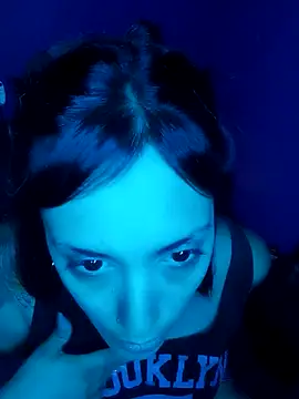 shishiii 11 online show from December 2024 05:17:01 AM