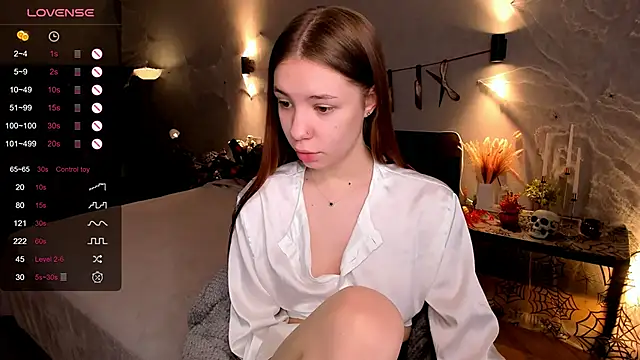 MilliBrown  online show from November 2025 08:08:01 AM