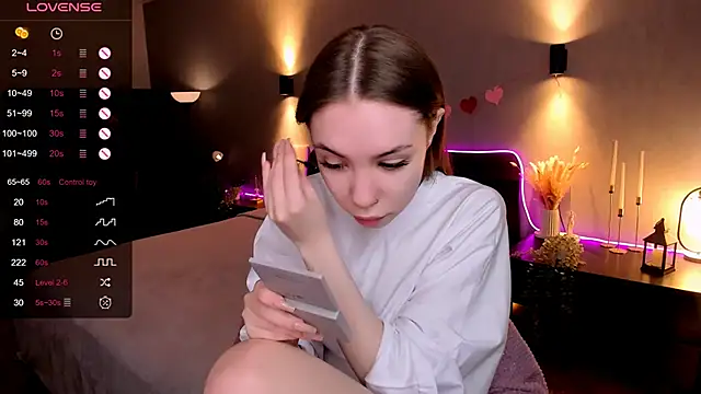 MilliBrown  online show from April 2026 09:00:02 AM