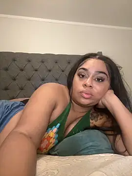 camiliaskye online show from December 2025 06:56:02 AM