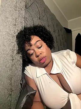 camiliaskye online show from September 2025 02:40:02 AM