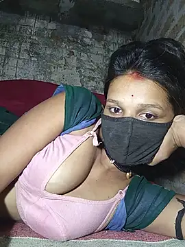 Hoty girl 143 online show from June 2026 01:22:02 PM