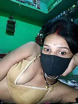 Snapshot of Hoty_girl_143 chatting on October 2025 05:25:02 PM Hoty girl 143 online show from October 2025 05:25:02 PM