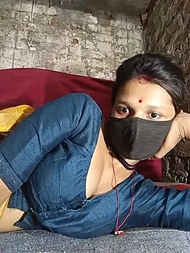 Hoty girl 143 online show from June 2026 02:50:02 AM
