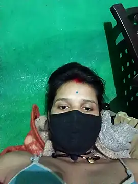 Snapshot of Hoty_girl_143 chatting on November 2025 12:53:02 AM Hoty girl 143 online show from November 2025 12:53:02 AM