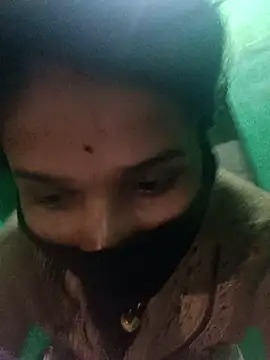 Snapshot of Hoty_girl_143 chatting on November 2025 03:54:02 AM Hoty girl 143 online show from November 2025 03:54:02 AM