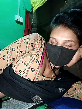 Hoty girl 143 online show from March 2026 04:56:01 PM