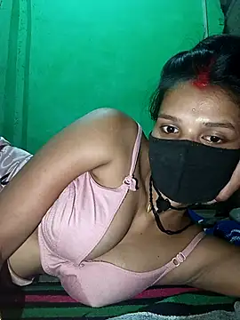 Hoty girl 143 online show from March 2026 07:15:01 PM