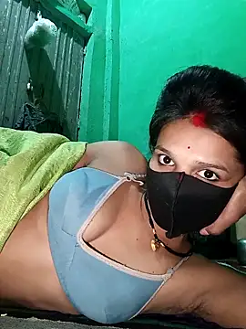 Snapshot of Hoty_girl_143 chatting on November 2025 03:46:02 PM Hoty girl 143 online show from November 2025 03:46:02 PM