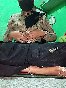 Hoty girl 143 online show from February 2026 02:11:01 AM