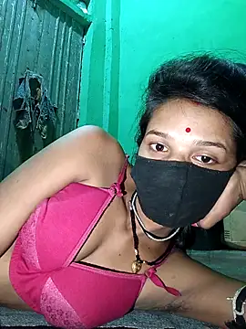 Snapshot of Hoty_girl_143 chatting on October 2025 12:53:02 AM Hoty girl 143 online show from October 2025 12:53:02 AM