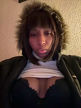 IamCrystal2 online show from January 2025 09:20:01 PM