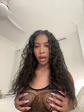 IamCrystal2 online show from May 2026 08:59:01 PM