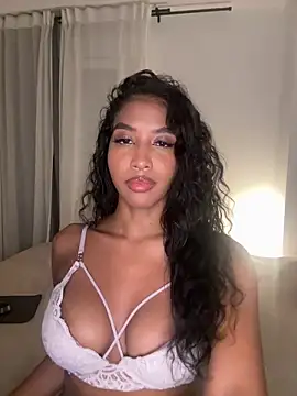 IamCrystal2 online show from February 2026 12:43:01 AM