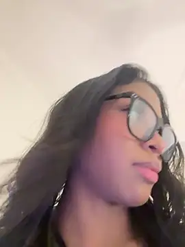 IamCrystal2 online show from December 2025 03:39:02 AM