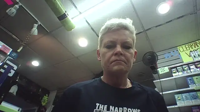 jadegilf1 online show from April 2026 06:55:02 PM