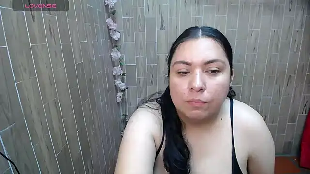 solyeria online show from May 2026 06:45:02 AM