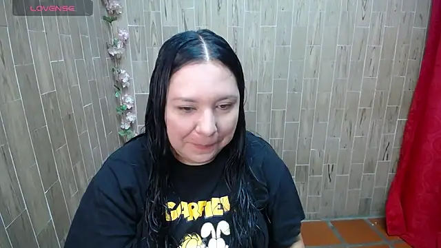 Snapshot of solyeria chatting on November 2025 01:20:02 AM solyeria online show from November 2025 01:20:02 AM