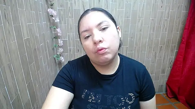 solyeria online show from April 2026 09:49:02 AM