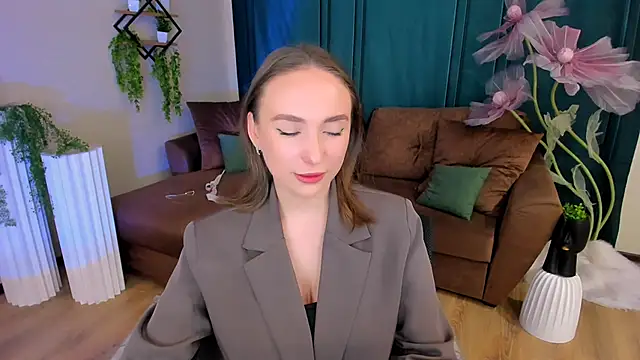 TrueReincarnation online show from September 2025 04:07:02 AM