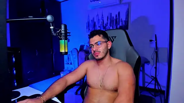 BrunoD31 online show from November 2025 04:46:01 AM