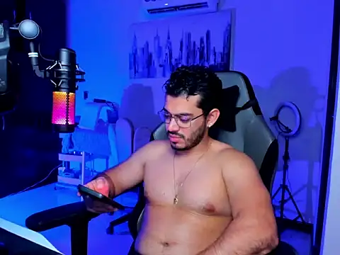 BrunoD31 online show from April 2026 04:07:02 AM