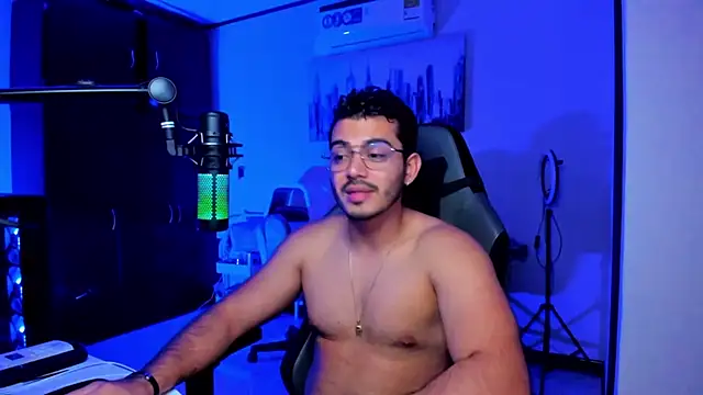 BrunoD31 online show from November 2025 03:10:02 AM