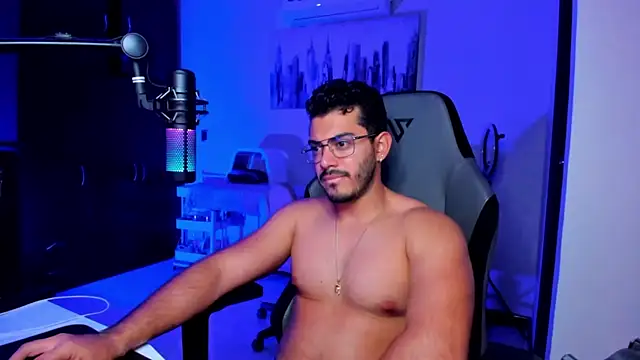 BrunoD31 online show from November 2025 04:28:01 AM