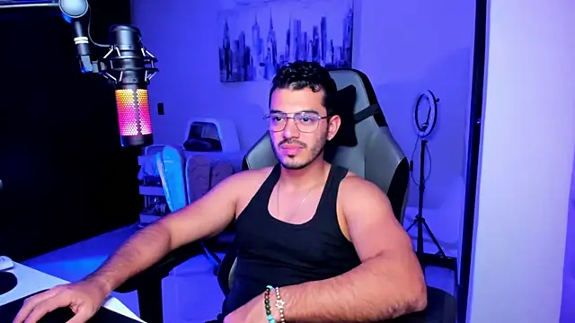 BrunoD31 online show from October 2025 04:46:02 AM