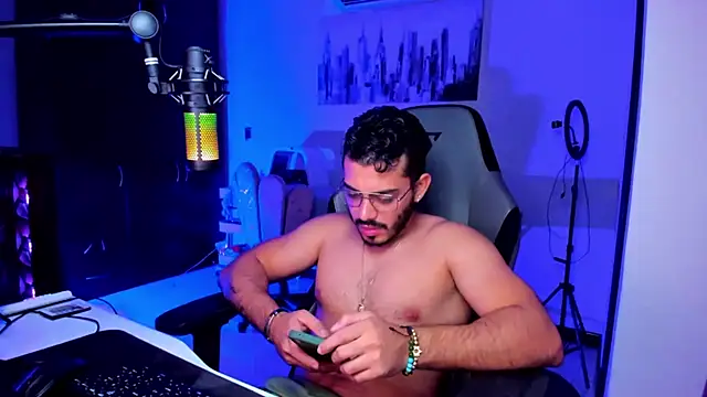 BrunoD31 online show from December 2025 02:36:02 AM