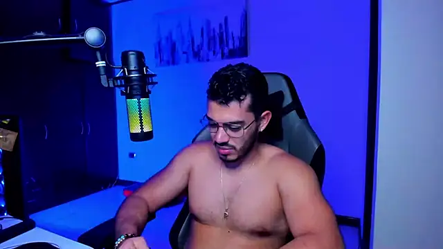 BrunoD31 online show from October 2025 02:02:01 AM