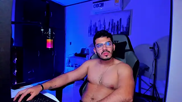 BrunoD31 online show from December 2025 04:29:01 AM