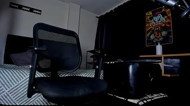 Giomar Reyes online show from June 2026 10:07:02 PM