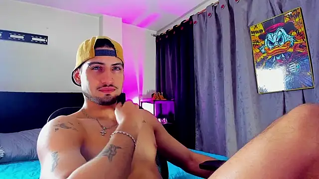 Giomar Reyes online show from February 2026 05:37:01 AM