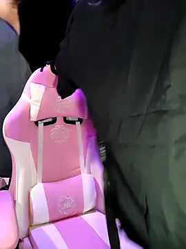 Snapshot of incubo-succubus chatting on March 2025 08:50:02 AM incubo-succubus online show from March 2025 08:50:02 AM