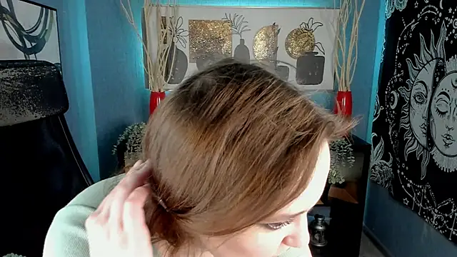 Lella Ryann  online show from March 2025 06:56:02 PM