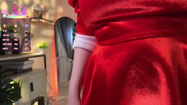 Lella Ryann  online show from December 2025 04:08:01 PM