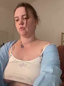 Snapshot of Lella_Ryann_ chatting on June 2026 06:41:02 AM Lella Ryann online show from June 2026 06:41:02 AM