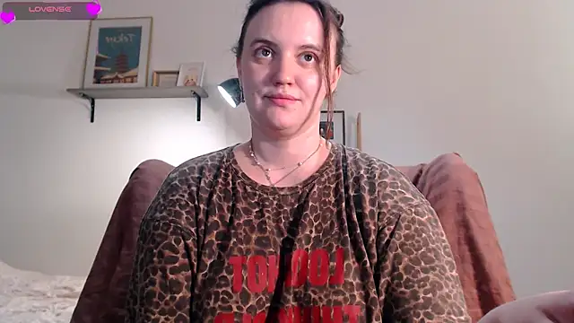 Snapshot of Lella_Ryann_ chatting on June 2026 09:53:01 PM Lella Ryann online show from June 2026 09:53:01 PM
