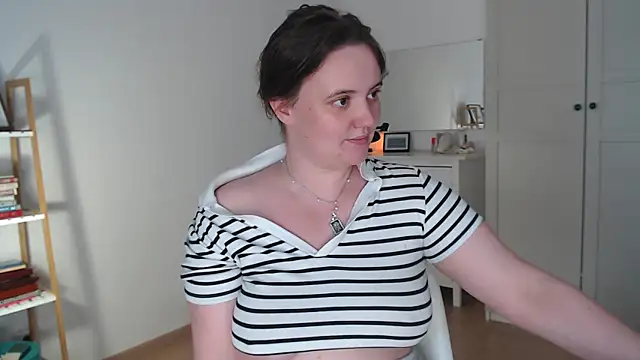 Snapshot of Lella_Ryann_ chatting on July 2026 11:50:02 AM Lella Ryann online show from July 2026 11:50:02 AM