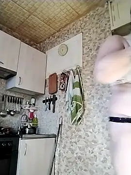 Holly-69 online show from November 2025 08:35:02 AM