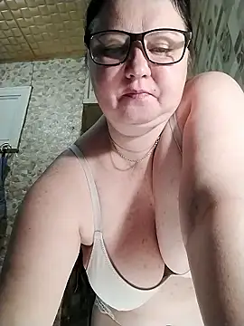 Holly-69 online show from June 2026 05:47:02 PM