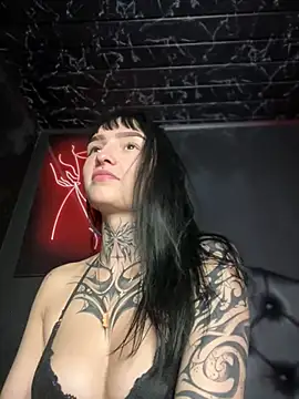 Annie LS online show from February 2025 11:20:01 PM