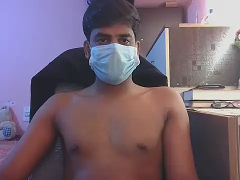 Snapshot of KissesBoyAD chatting on January 2026 05:28:01 PM KissesBoyAD online show from January 2026 05:28:01 PM