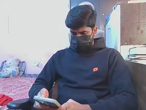 Snapshot of KissesBoyAD chatting on January 2026 05:31:02 PM KissesBoyAD online show from January 2026 05:31:02 PM