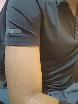 KissesBoyAD online show from December 2025 07:04:01 PM