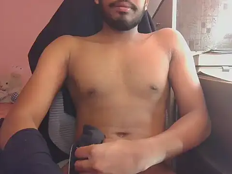 Snapshot of KissesBoyAD chatting on January 2026 05:27:02 PM KissesBoyAD online show from January 2026 05:27:02 PM