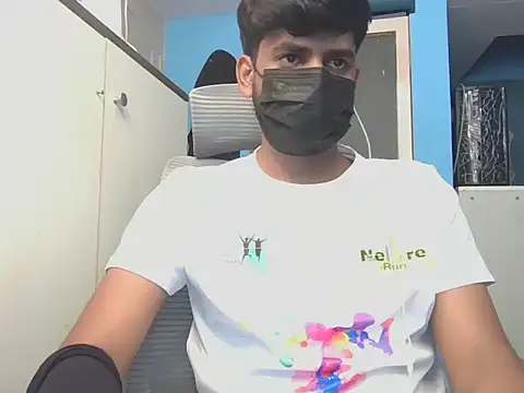 Snapshot of KissesBoyAD chatting on February 2026 06:28:02 PM KissesBoyAD online show from February 2026 06:28:02 PM