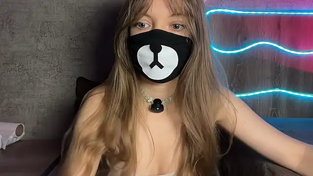 Snapshot of Your_Little_Bear chatting on June 2026 01:05:02 AM Your Little Bear online show from June 2026 01:05:02 AM