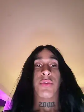 Snapshot of hotexoticbrunettes_24cm chatting on November 2025 08:34:01 PM hotexoticbrunettes 24cm online show from November 2025 08:34:01 PM